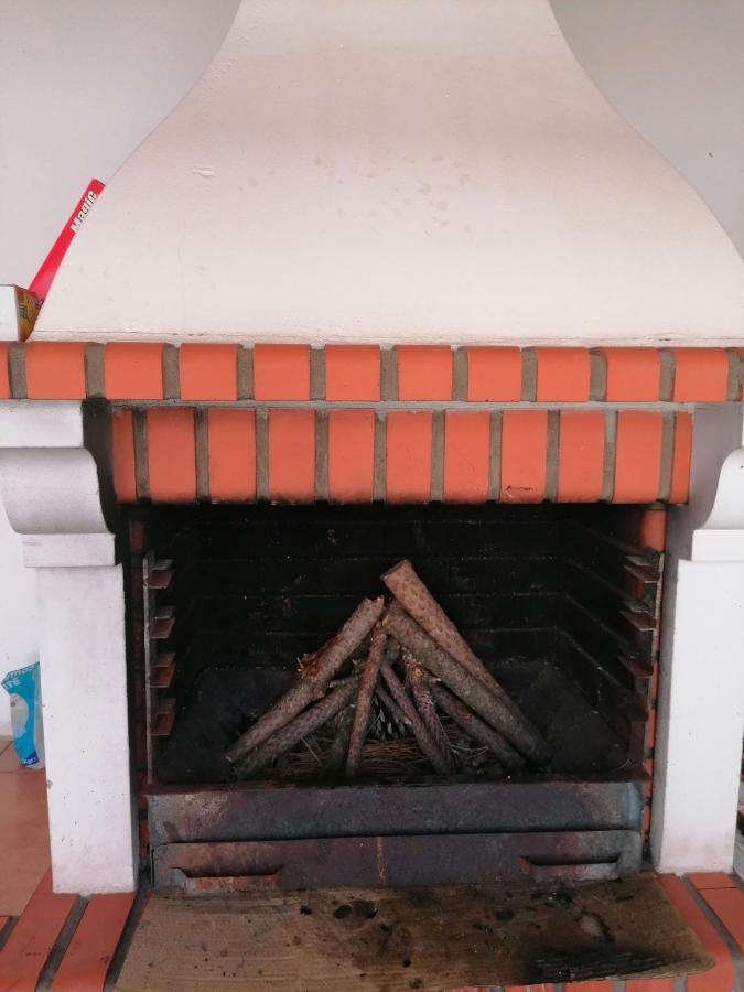 Casinha Res Do Chao Na Nazare Com Quintal E Barbecue Villa Екстериор снимка