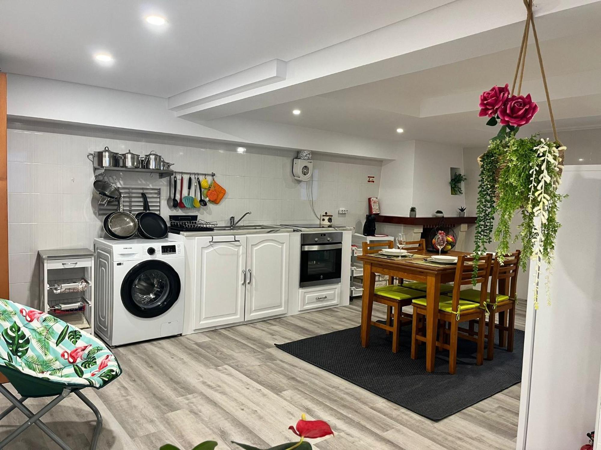 Casinha Res Do Chao Na Nazare Com Quintal E Barbecue Villa Екстериор снимка